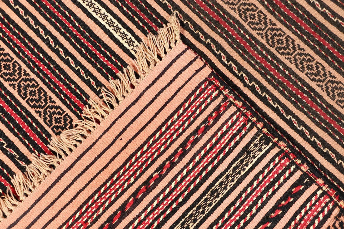Laghari Soumak (100 x 200 Cms approx)