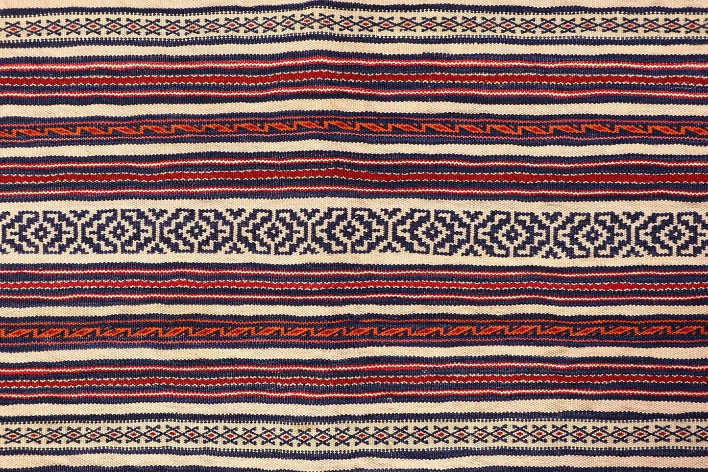 Laghari Soumak (100 x 200 Cms approx)