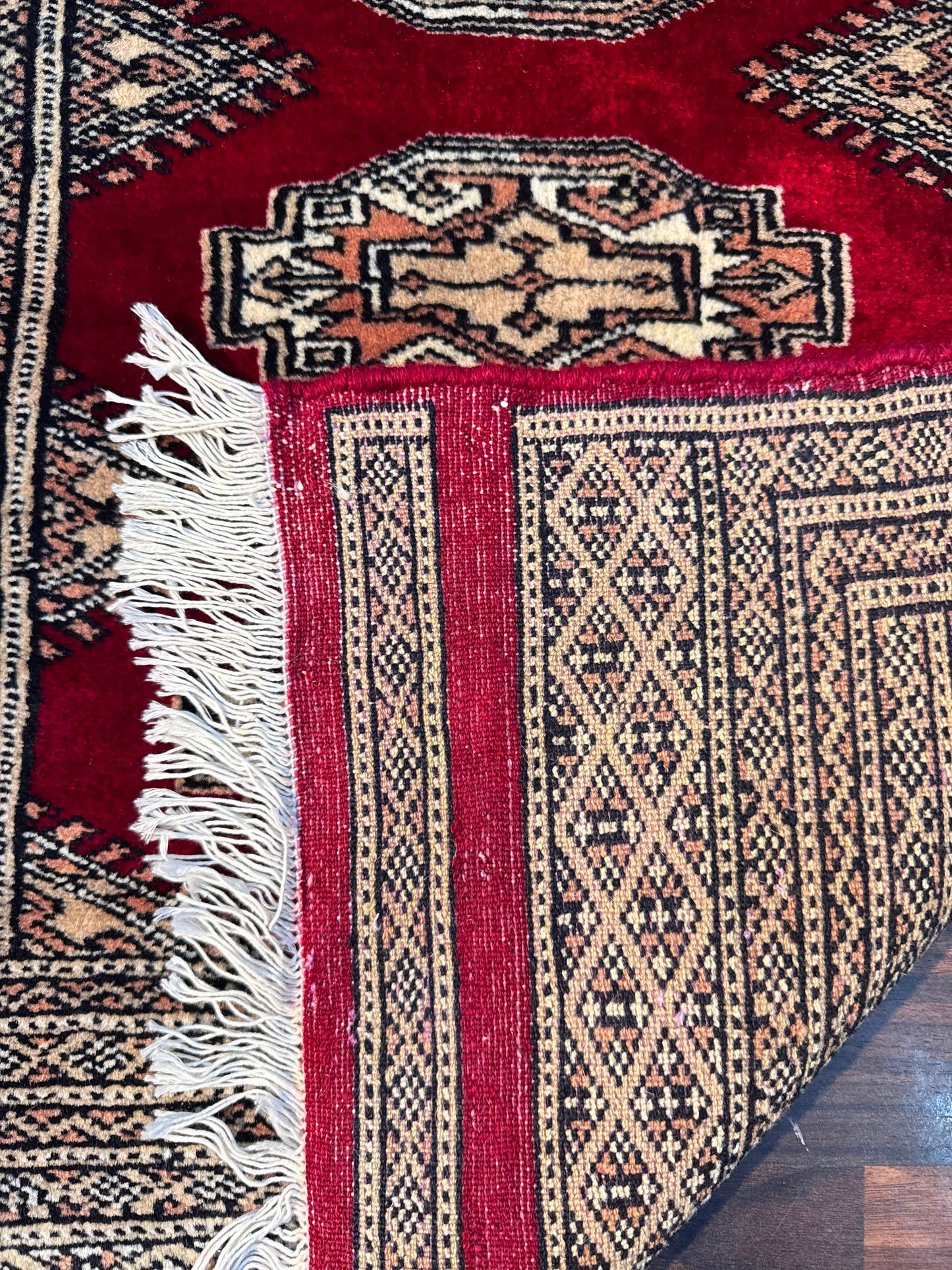 Hand knotted Pakistani Carpet 2 x 3 ft
