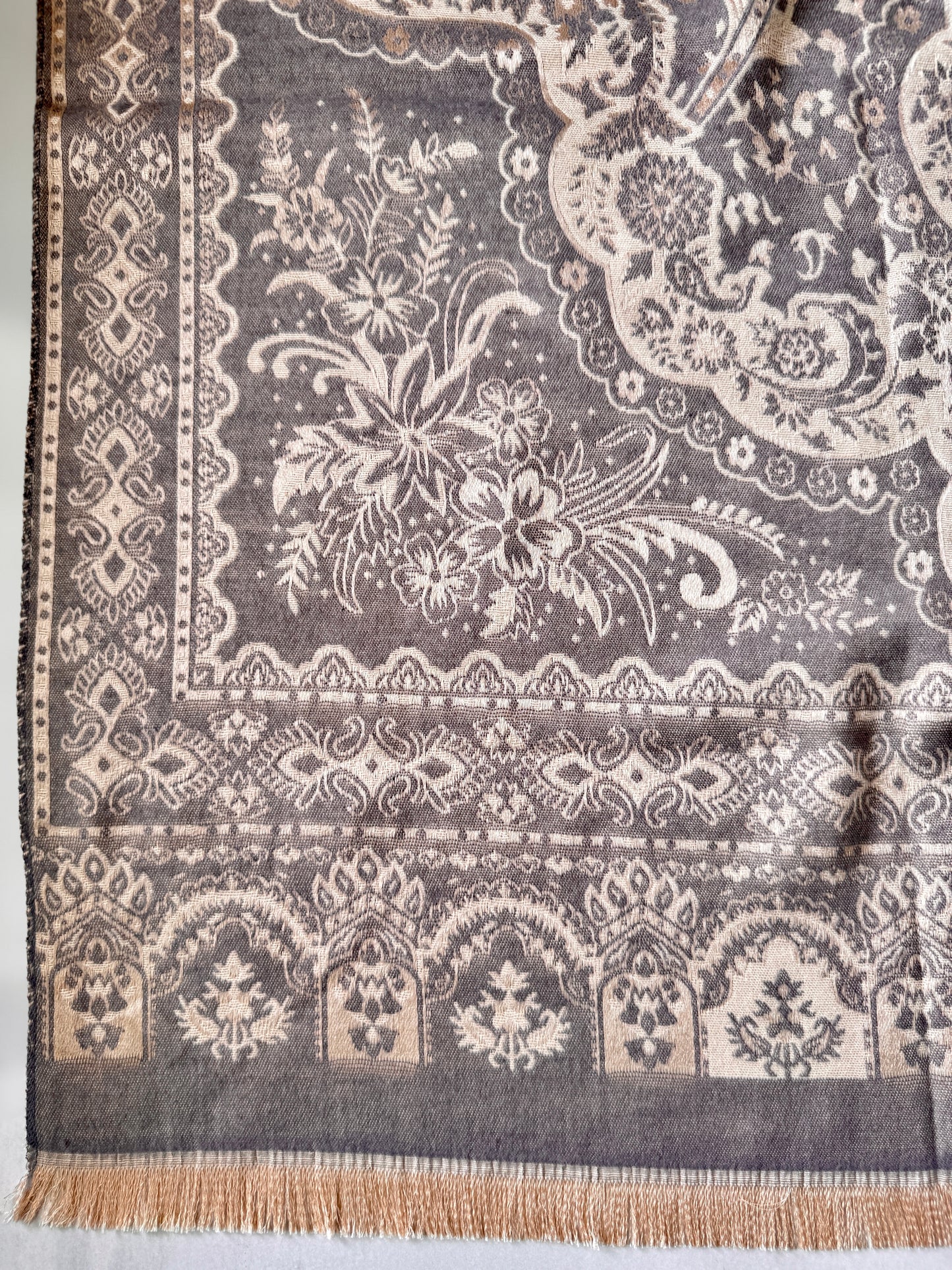 Cashmere Stole Jamawar 28 x 80 inches (approx)