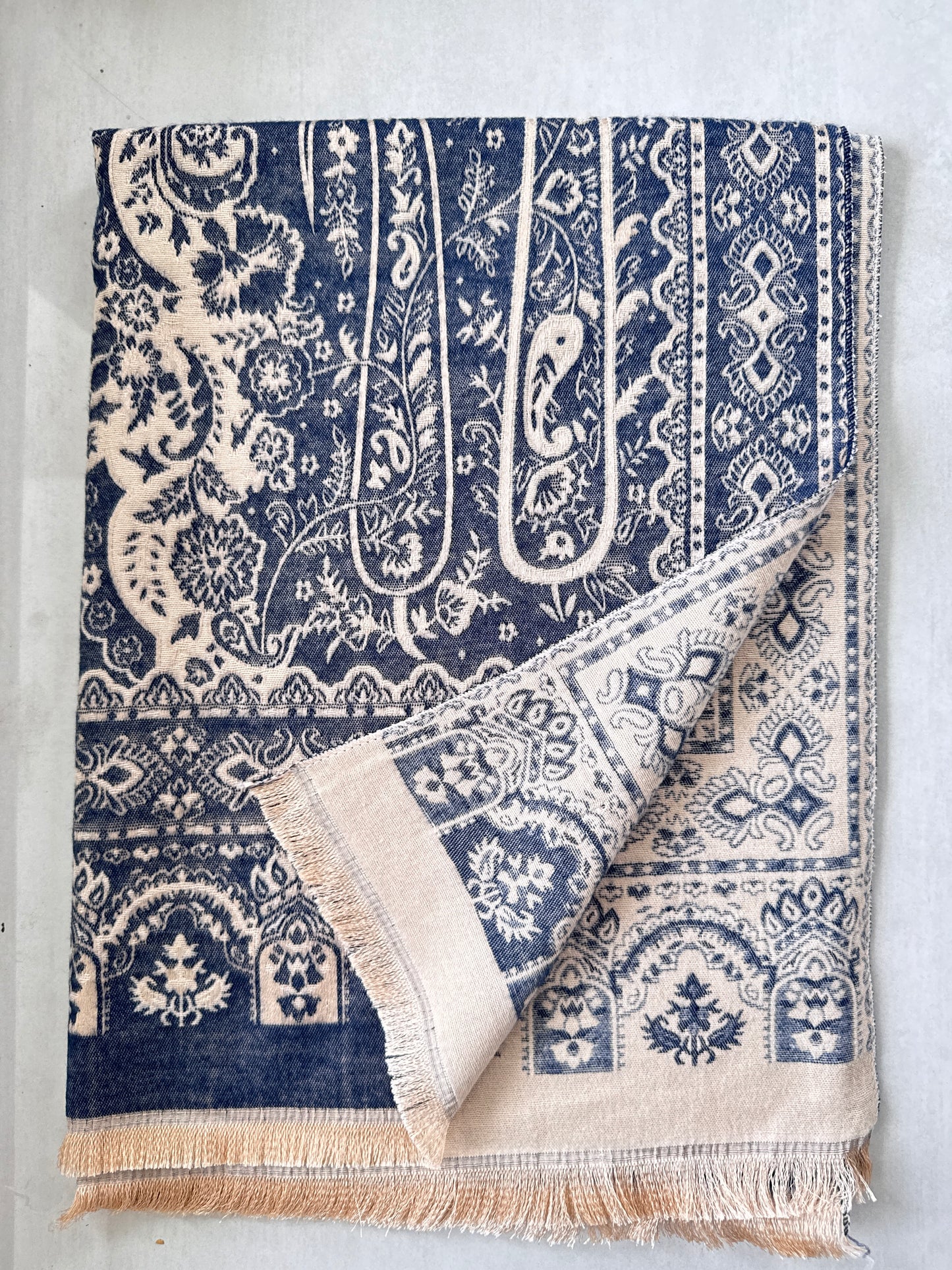 Cashmere Stole Jamawar 28 x 80 inches(approx)
