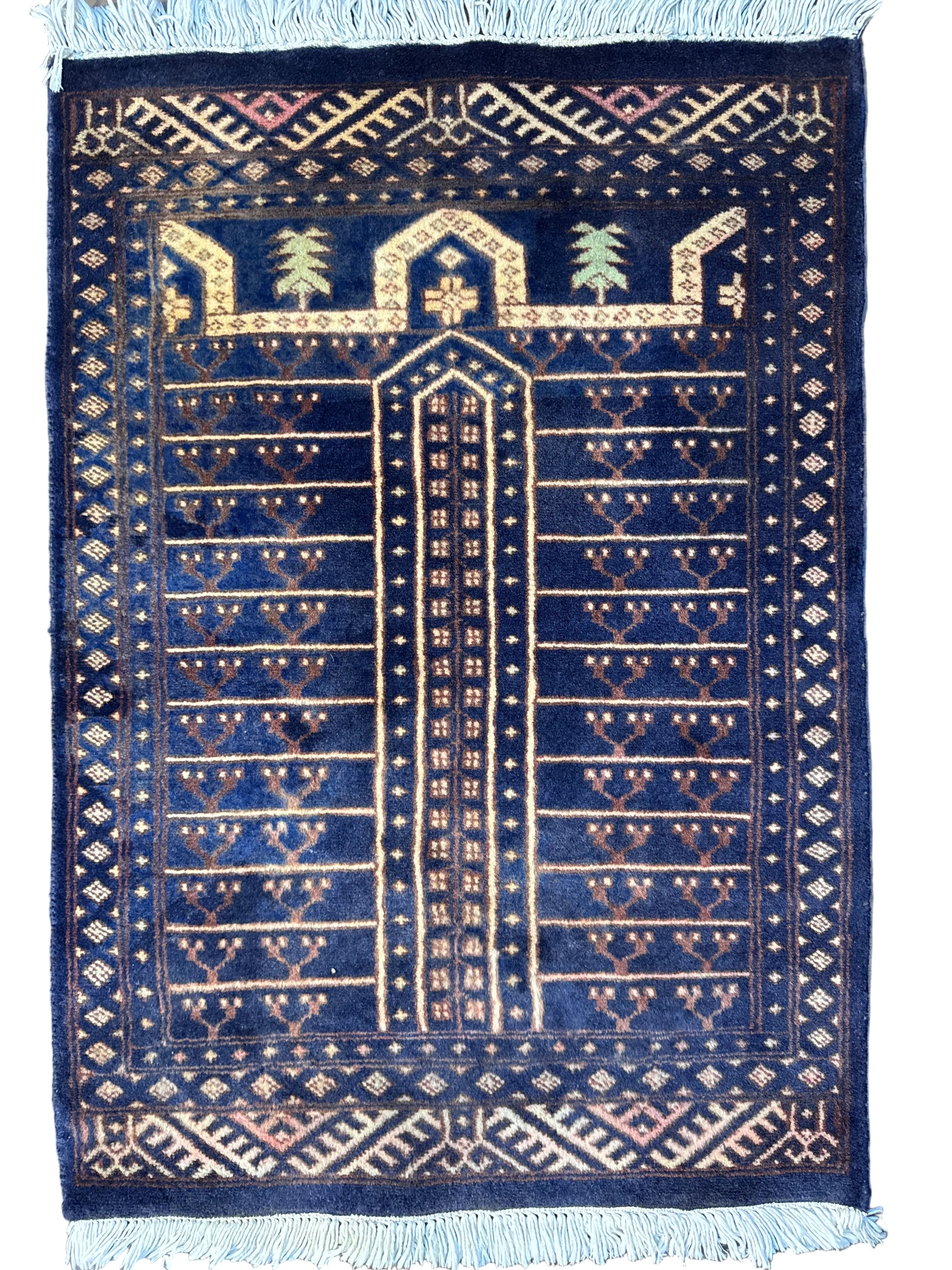 Hand Knotted Carpet 2 x3 ft