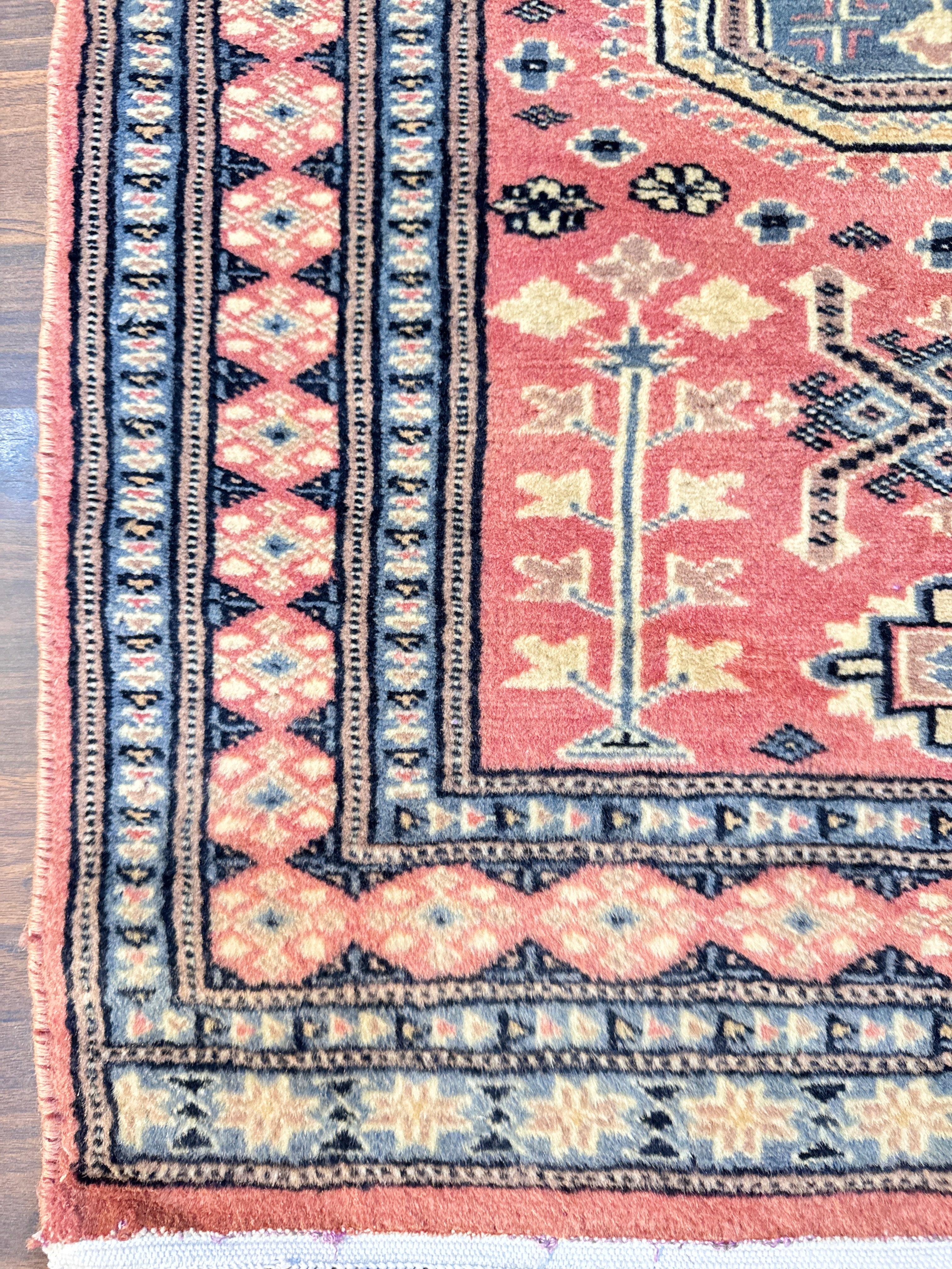 Pakistani Knotted Woolen Carpet 2 x 3 ft