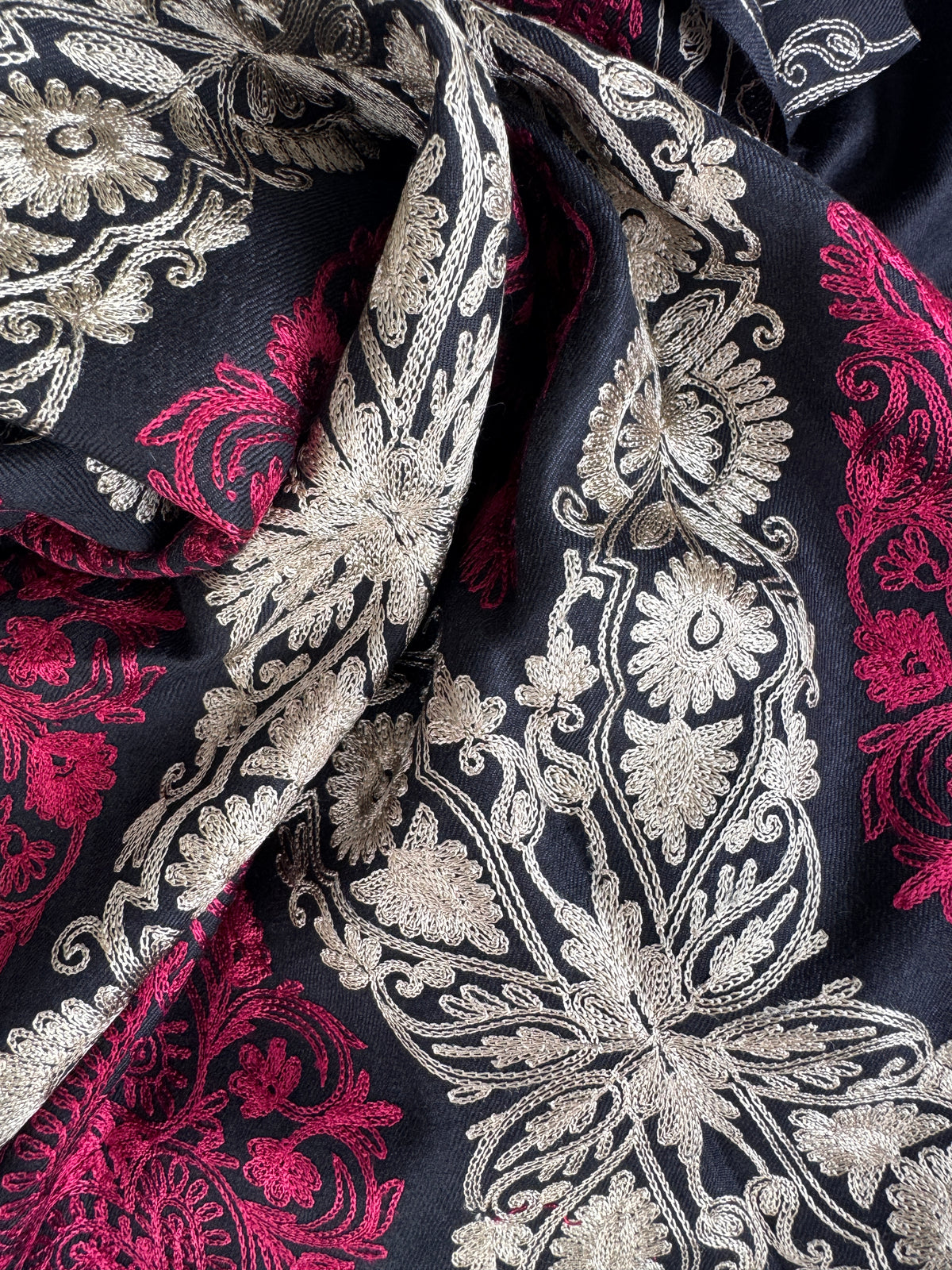 Light Pashmina Stole – Classic Drape, 28x80 inches approx