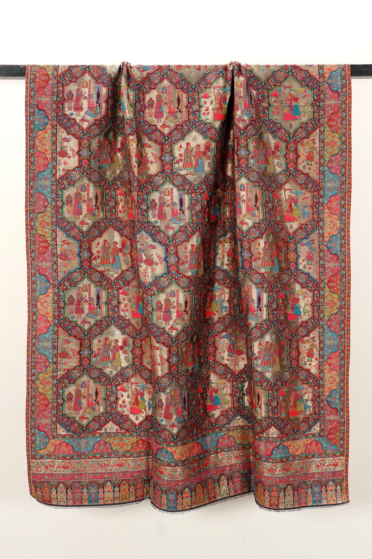 Kani Zari Shawl Kashmiri wool with zari work, front view