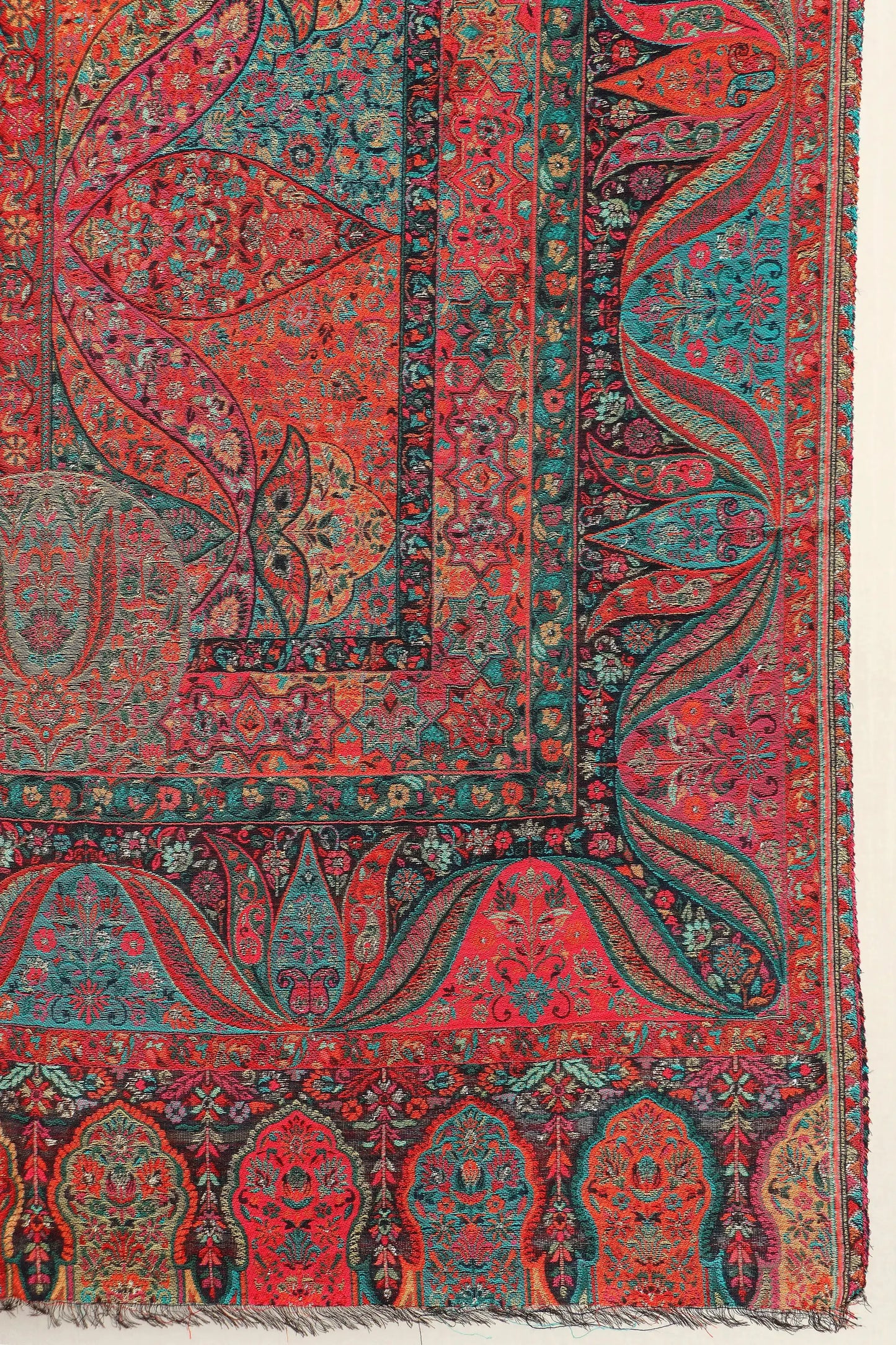 Premium Kani Mughal Scene Shawl