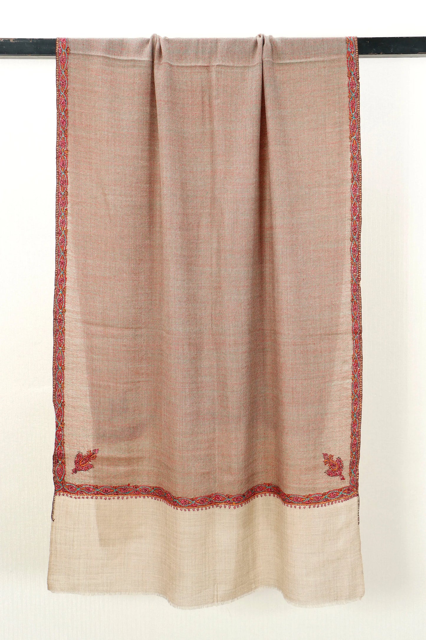Kashmiri Textured Border Stole – Soft Beige