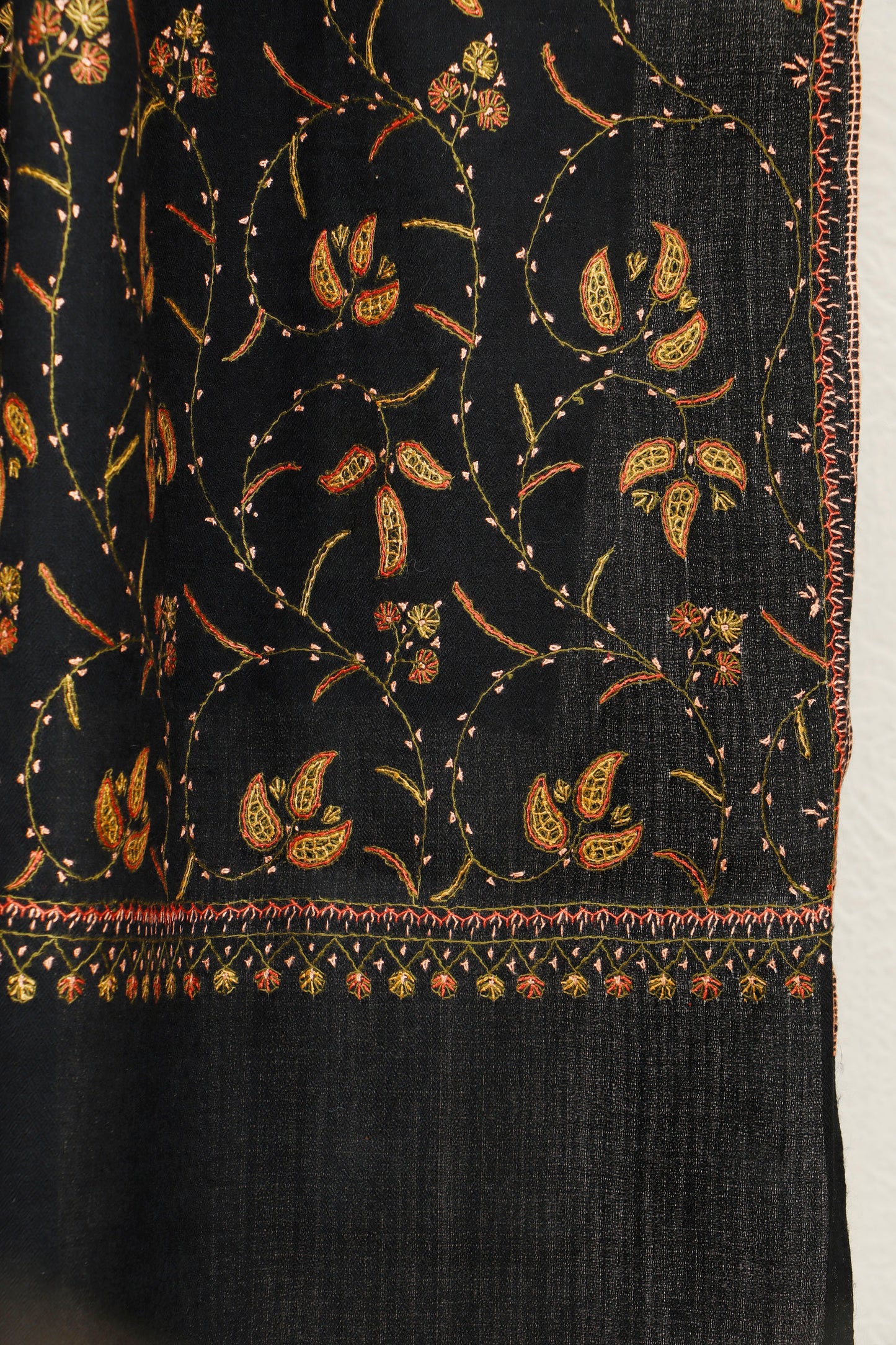 Sui Jaal Toosh Shawl – Comfort Weight Toosh Shawl