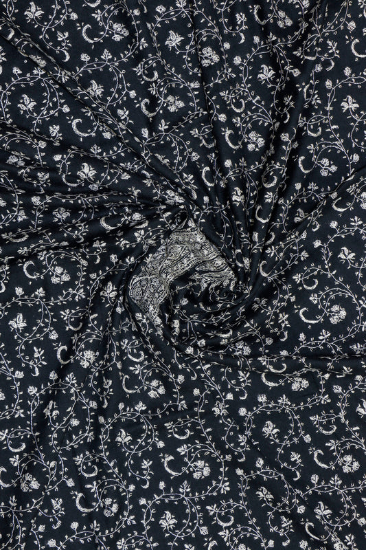Sui Jaal Toosh Shawl – Accessible Handworked Toosh Shawl